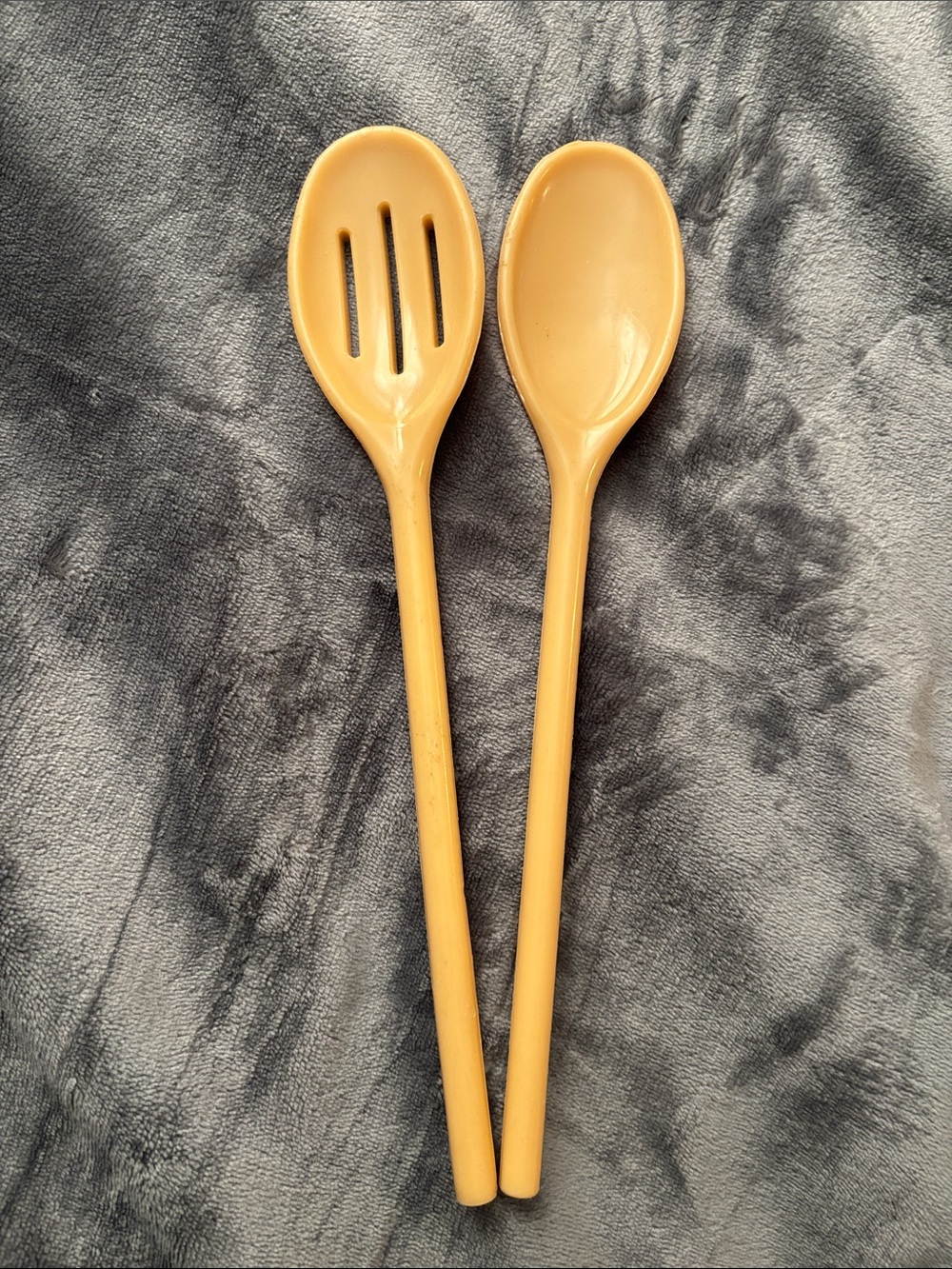 vintage Tan Melamine Serving Spoon Set